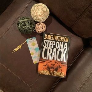 3/$20 James Pattersons’ book - Step On A Crack